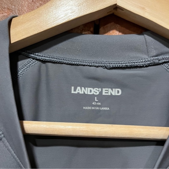 Lands' End Men's Short Sleeve Swim Tee Rash Guard Size Large - Picture 2 of 8